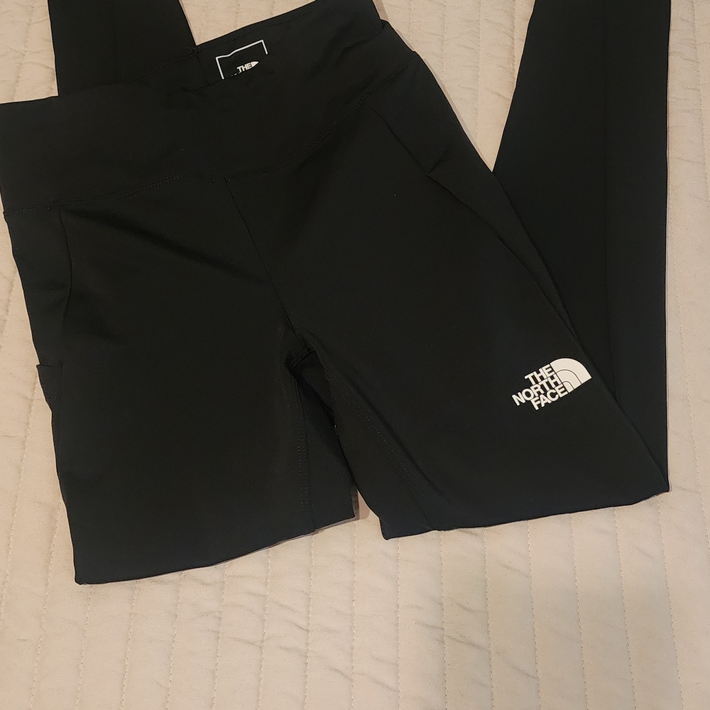 The North Face Jet Black Active Leggings